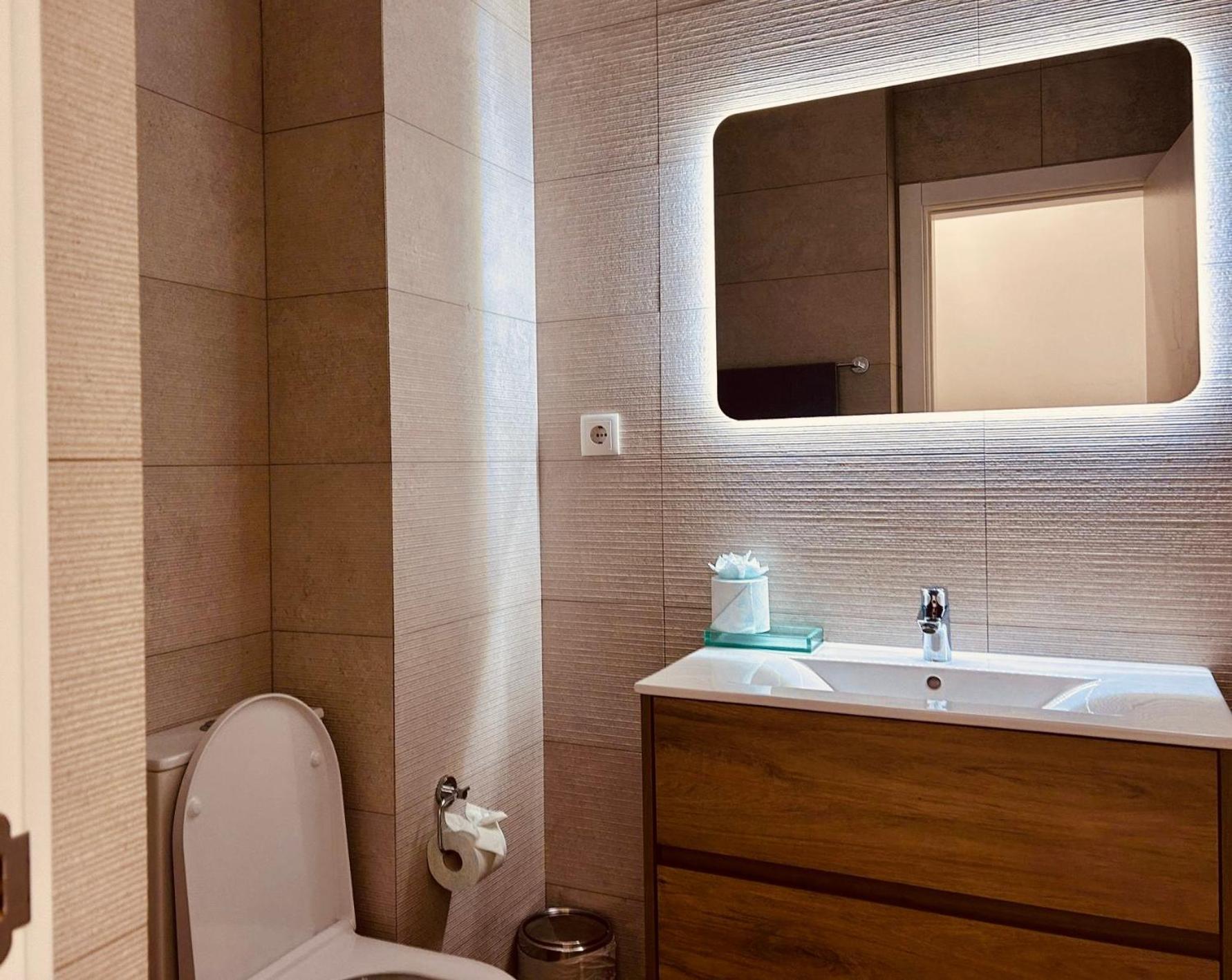 Central Lagos Apt With Marina Views Near Beaches Экстерьер фото
