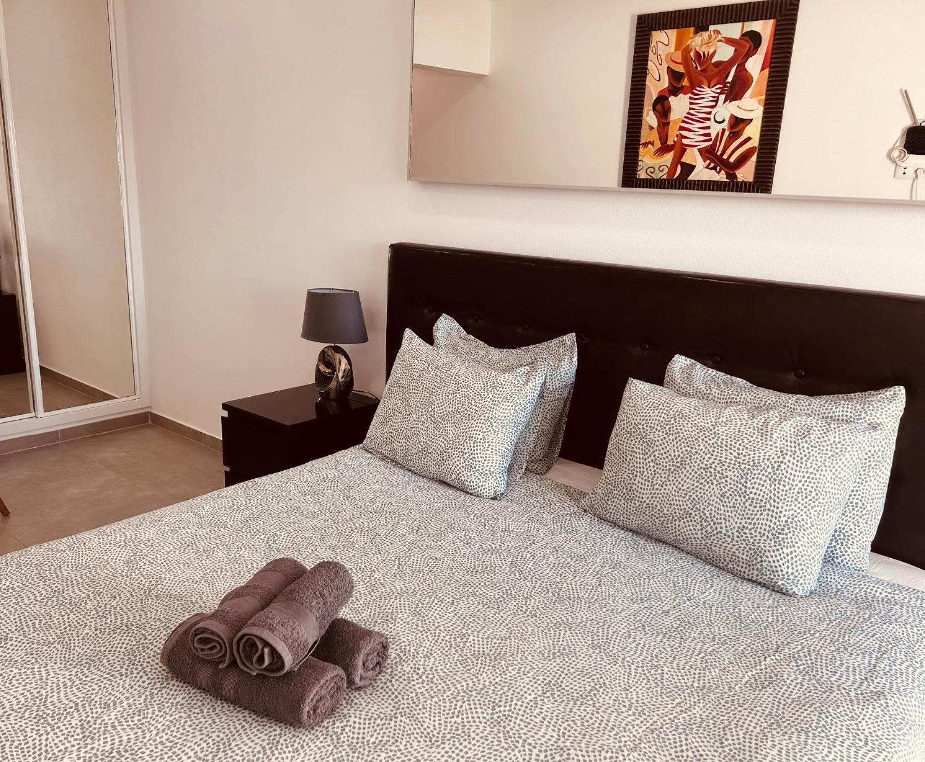 Central Lagos Apt With Marina Views Near Beaches Экстерьер фото